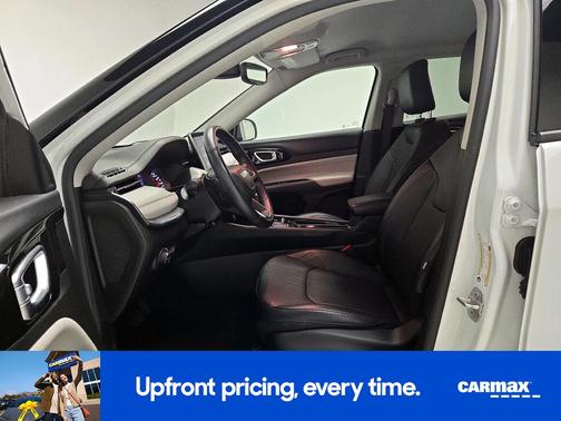 White 2022 Jeep Compass Limited