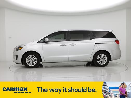 2016 Kia Sedona L