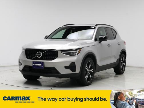 2024 Volvo XC40 B5 Core Bright Theme