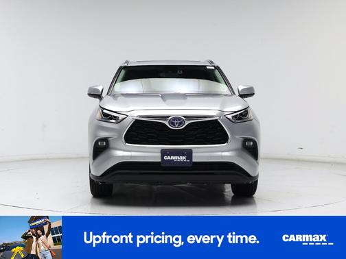 Gray 2023 Toyota Highlander Hybrid Limited