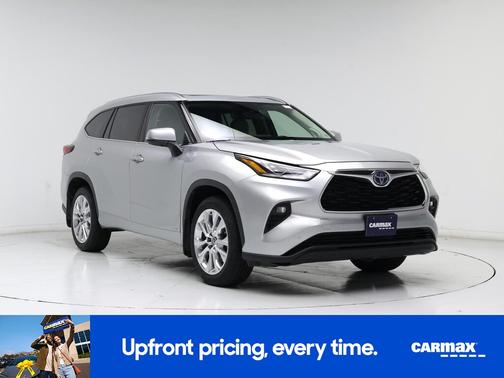 Gray 2023 Toyota Highlander Hybrid Limited