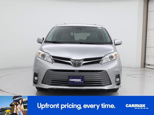2020 Toyota Sienna XLE
