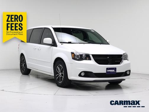 White 2017 Dodge Grand Caravan SXT