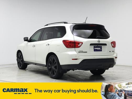 2018 Nissan Pathfinder SL