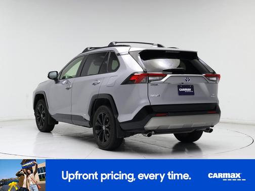 2022 Toyota RAV4 Hybrid SE