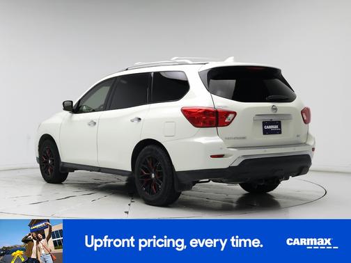 2020 Nissan Pathfinder SV