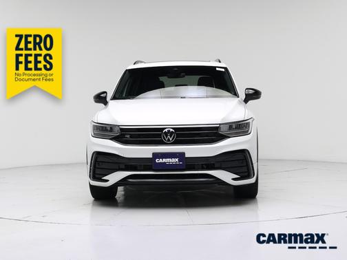 White 2023 Volkswagen Tiguan SE R-Line Black