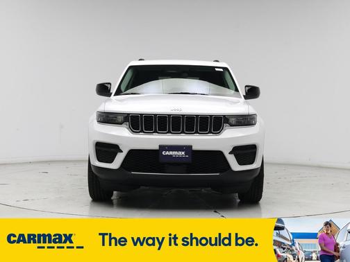 2022 Jeep Grand Cherokee Laredo