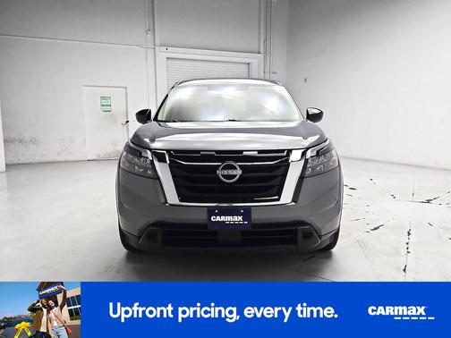 2023 Nissan Pathfinder S