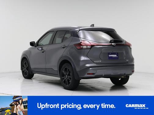 Gray 2022 Nissan Kicks SV