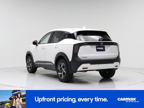 White 2025 Nissan Kicks SV
