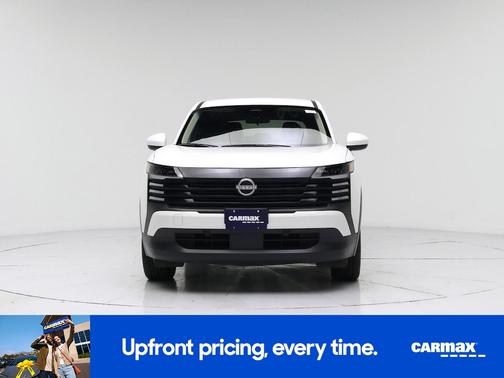 White 2025 Nissan Kicks SV