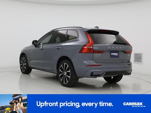 Gray 2023 Volvo XC60 B5 Plus Dark Theme