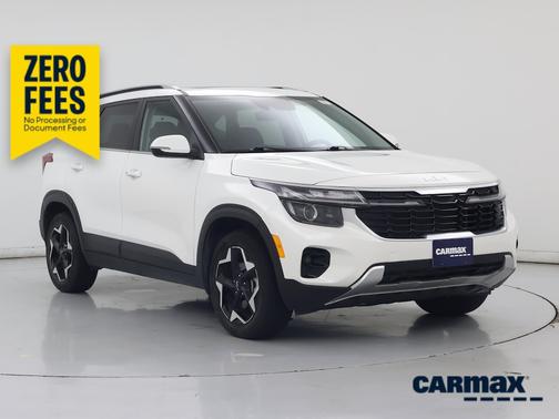 White 2024 Kia Seltos EX