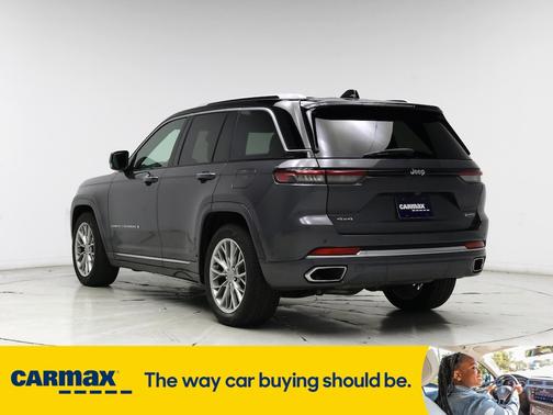 2022 Jeep Grand Cherokee Summit