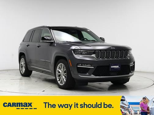 2022 Jeep Grand Cherokee Summit