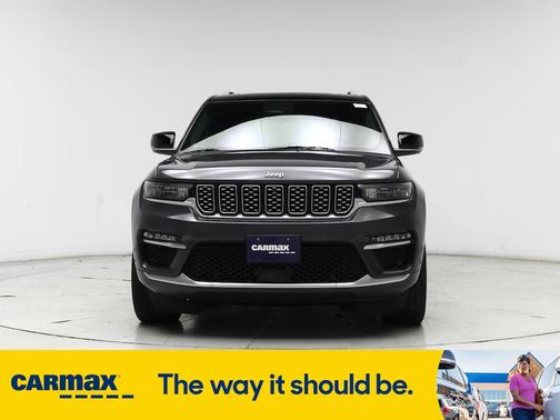 2022 Jeep Grand Cherokee Summit