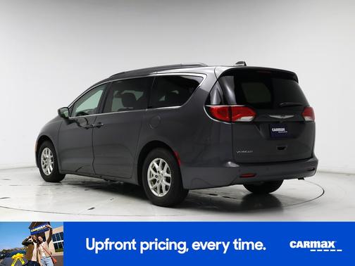 2020 Chrysler Voyager LX