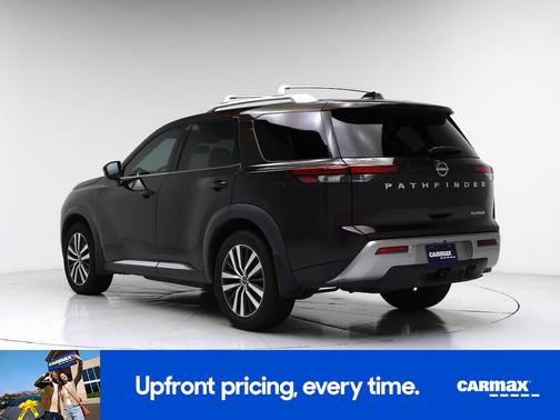 Black 2022 Nissan Pathfinder Platinum