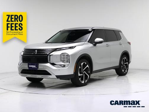 Silver 2024 Mitsubishi Outlander SE