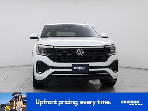 White 2024 Volkswagen Atlas Cross Sport SEL Premium R-Line