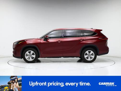 Red 2022 Toyota Highlander Hybrid LE
