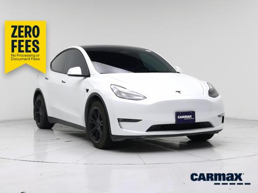 White 2023 Tesla Model Y Long Range