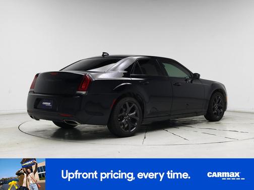 2023 Chrysler 300 Touring