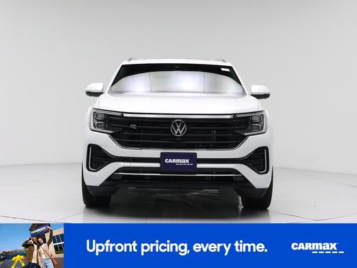 White 2025 Volkswagen Atlas Cross Sport SEL Premium R-Line