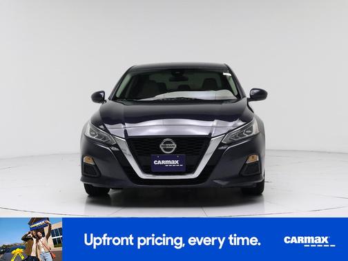 Blue 2022 Nissan Altima SV