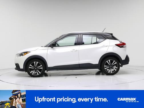 White 2018 Nissan Kicks SR