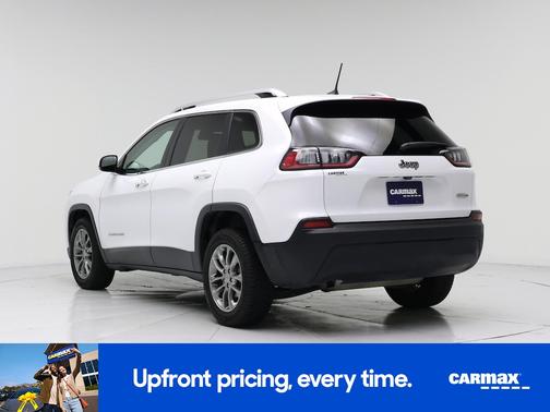 White 2019 Jeep Cherokee Latitude Plus
