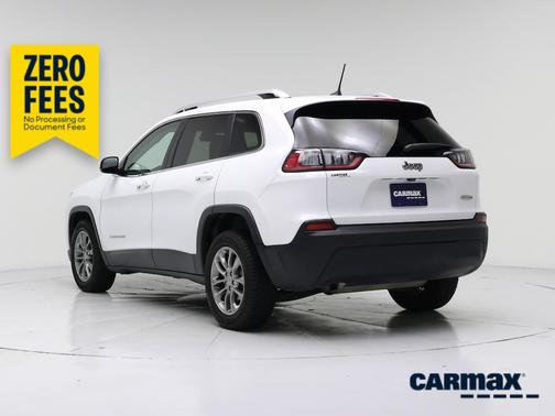 White 2019 Jeep Cherokee Latitude Plus