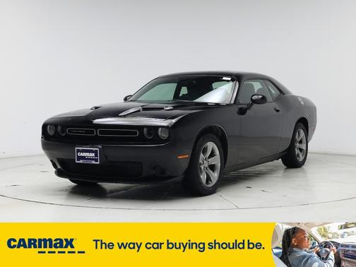 2016 Dodge Challenger SXT