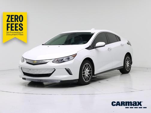 White 2017 Chevrolet Volt LT