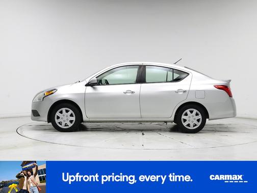 2017 Nissan Versa SV