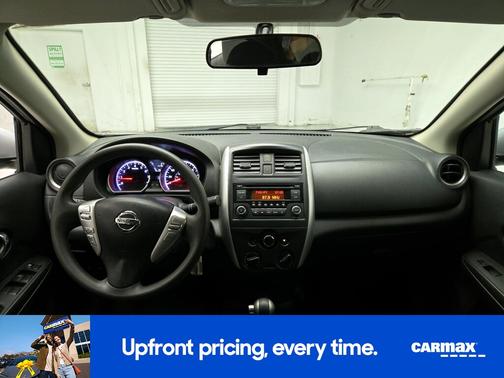 2017 Nissan Versa SV