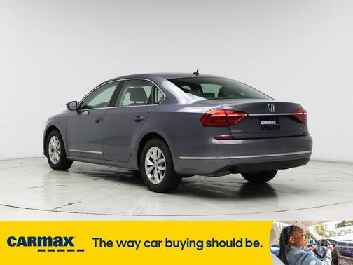 2016 Volkswagen Passat S