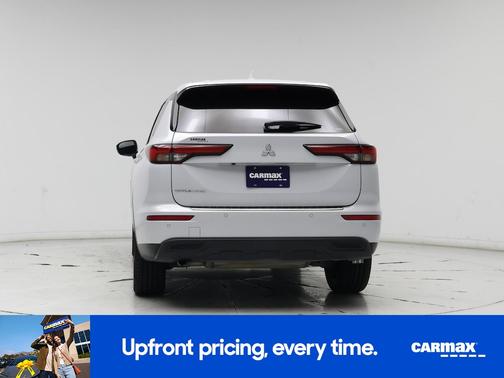 2022 Mitsubishi Outlander ES