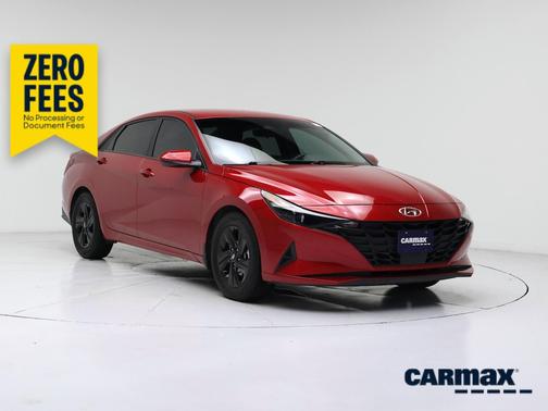 Red 2022 Hyundai ELANTRA SEL