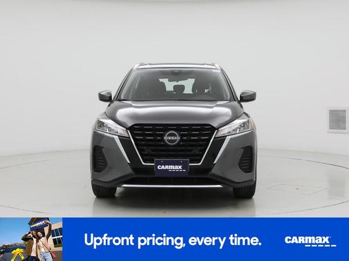 Gray 2023 Nissan Kicks SV
