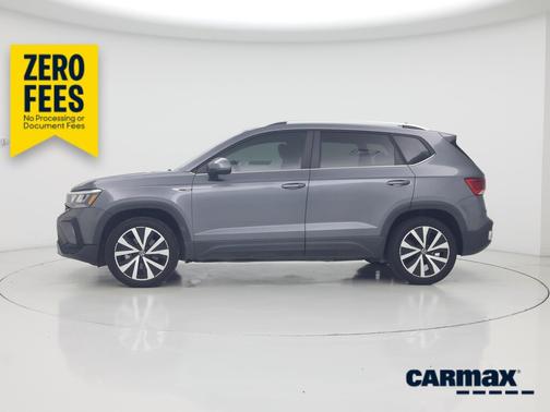 Gray 2022 Volkswagen Taos SE