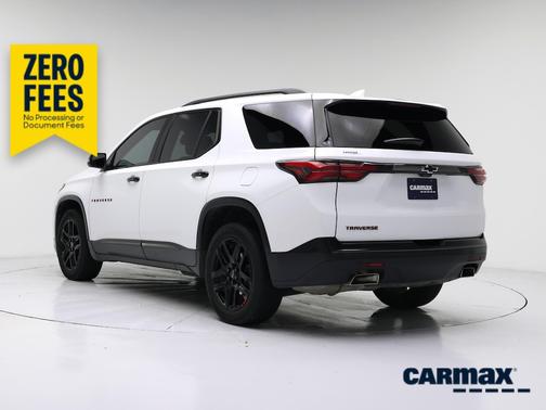 White 2023 Chevrolet Traverse Premier