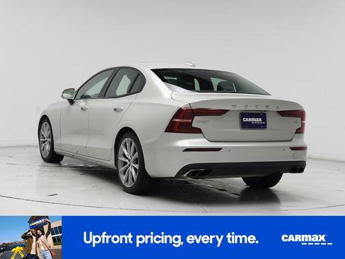2020 Volvo S60 T5 Momentum