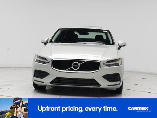 2020 Volvo S60 T5 Momentum