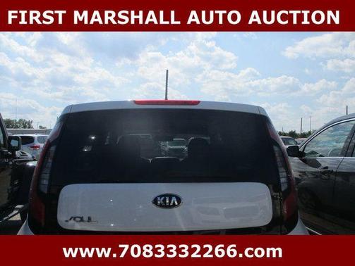 2015 Kia Soul Base