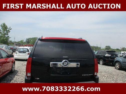 2008 Cadillac Escalade Base