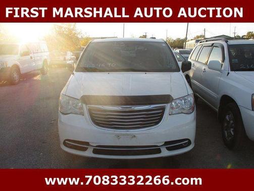 2013 Chrysler Town & Country 