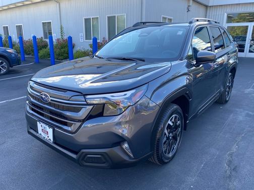 Magnetite Gray 2025 Subaru Forester Premium