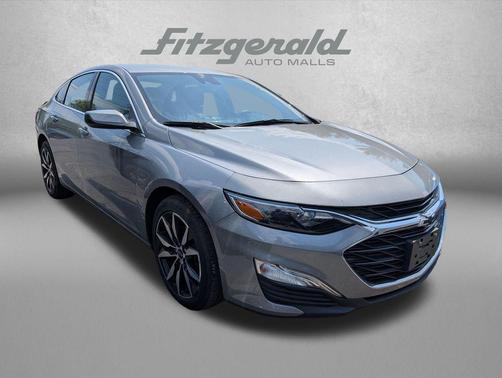 Sterling Gray Metallic 2024 Chevrolet Malibu FWD RS